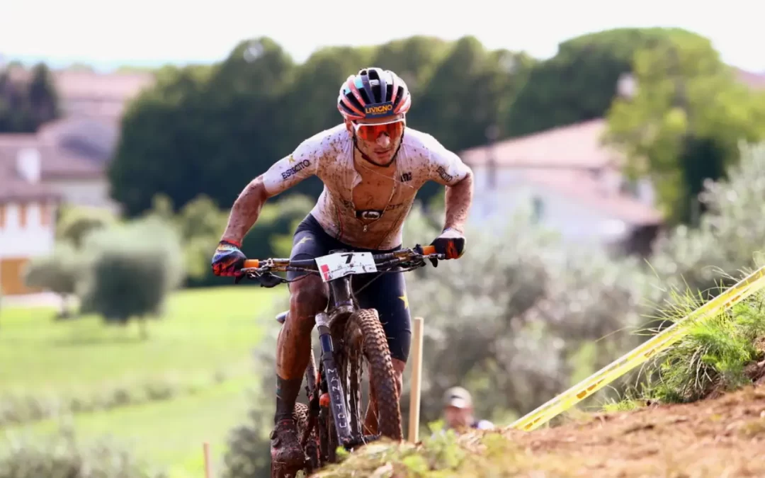 Frequenza cardiaca in bici: il confronto tecnico definitivo tra fascia toracica, sensore da braccio e smartwatch”